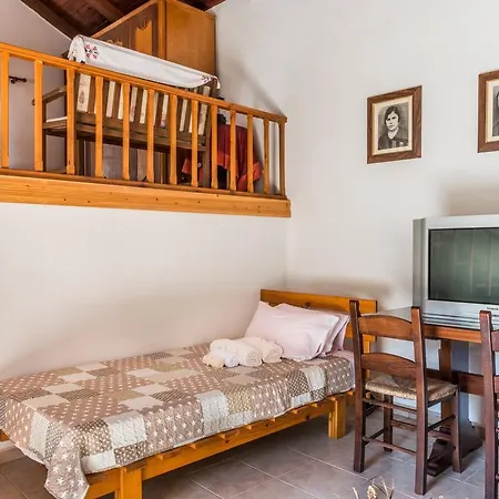 Casa de Férias Traditional House Alikampos